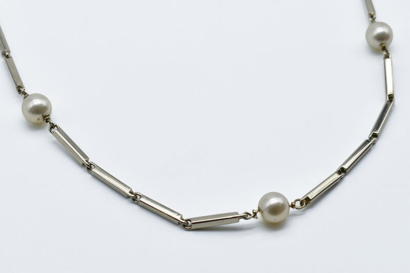 necklace 18 K pearls