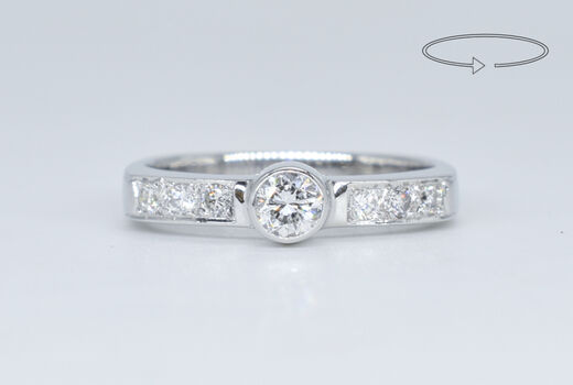 Ring 18 Kt WG Brillanten
