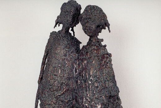 2 girls, 2001