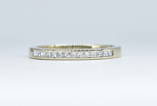 HALF ETERNITY RING 18 K DIAMONDS