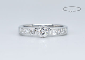 Ring 18 K diamonds