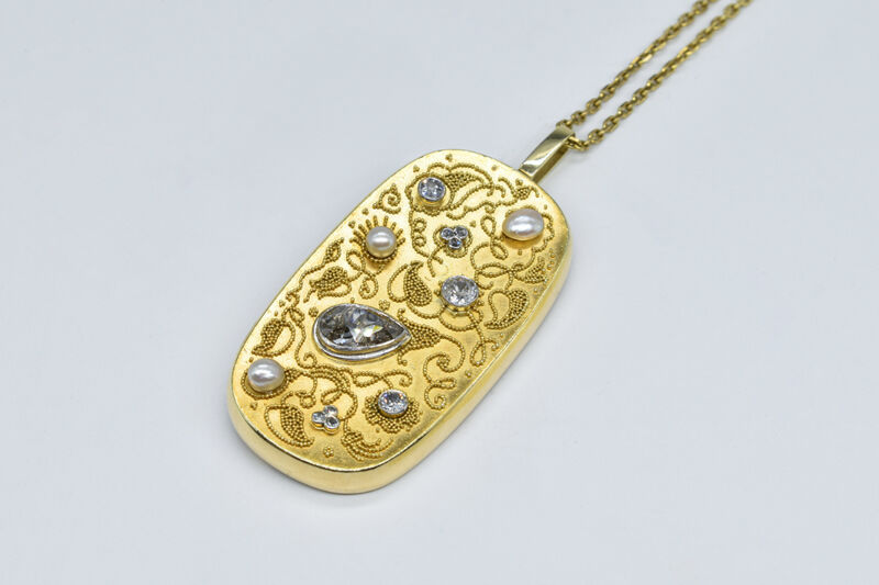 pendant / brooch 14 K diamonds 