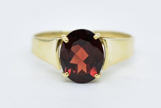 Ring 8 K synth. garnet