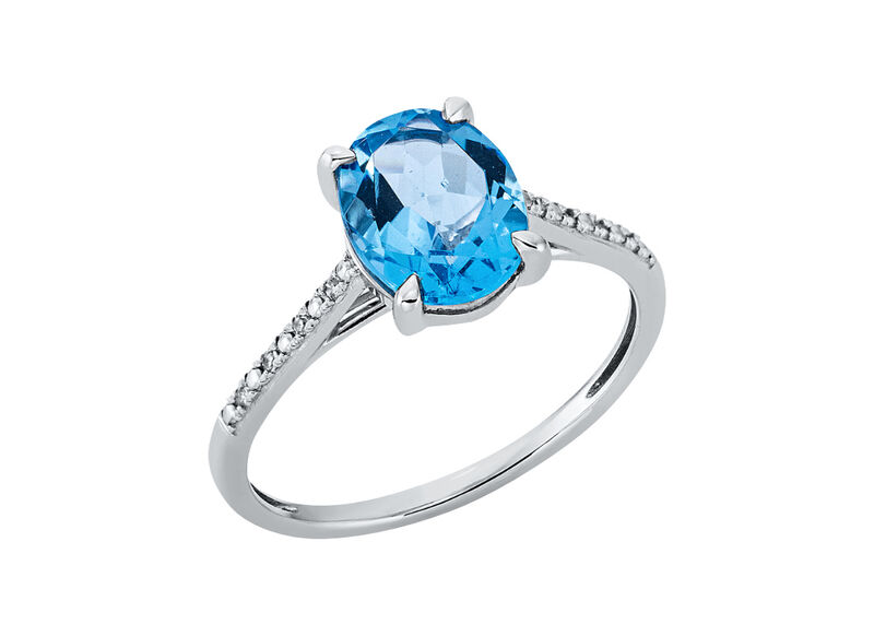 Ring 14 K blue topaz 