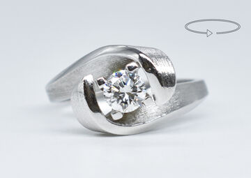 Ring 14 K diamond