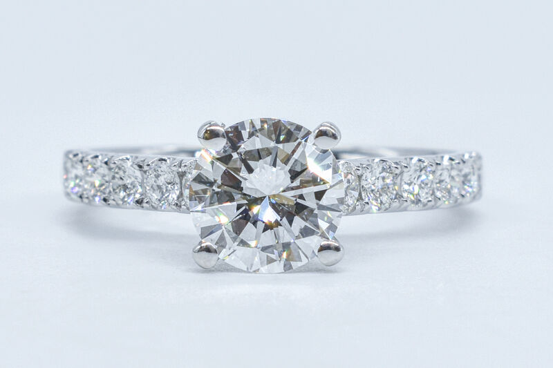 Ring 18 Kt WG Brillanten
